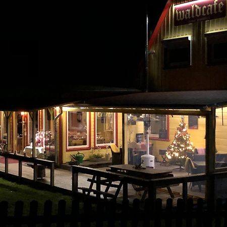 Gruppenhaus Das Waldcafe ألتيناو المظهر الخارجي الصورة